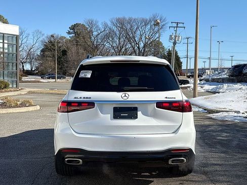 Used 2025 Mercedes-Benz GLS 580 4MATIC image 27