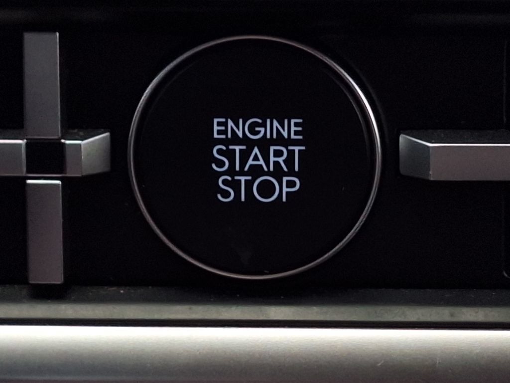 Certified 2024 Hyundai Santa Fe SEL FWD image 24