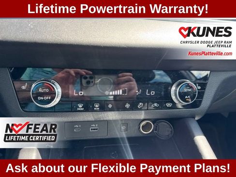 Used 2022 Mitsubishi Outlander SE AWD/4WD image 34