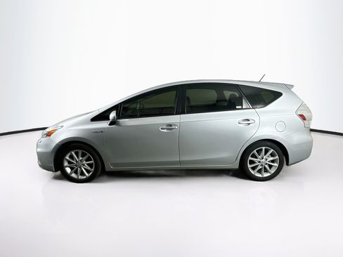 Used 2014 Toyota Prius V Five FWD image 4