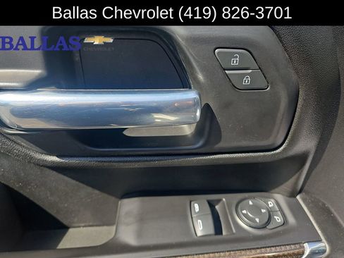 Used 2022 Chevrolet Silverado 3500 LT w/ Convenience Package AWD/4WD image 24