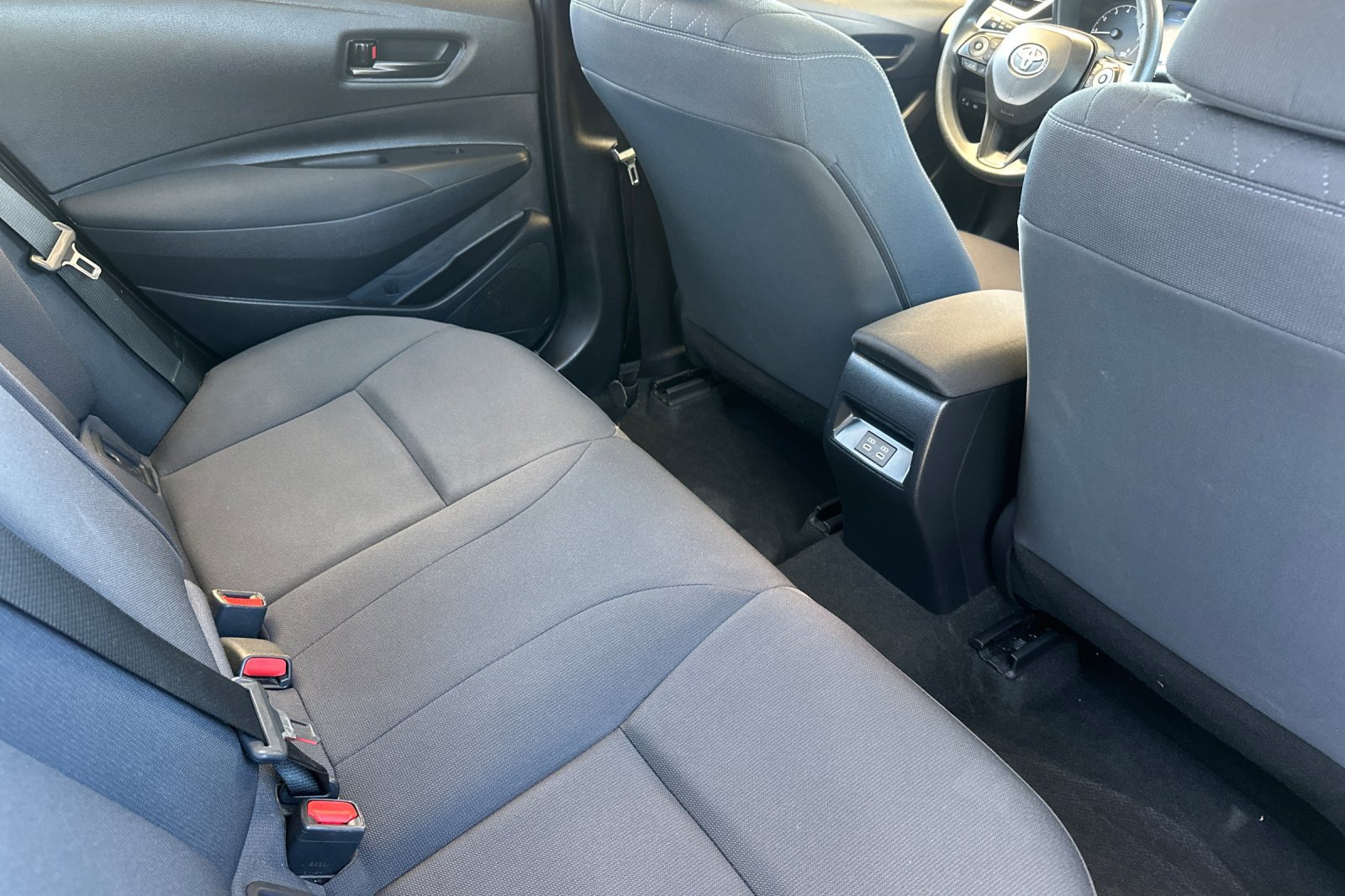Used 2024 Toyota Corolla LE FWD image 17