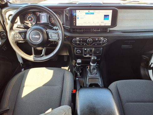Used 2024 Jeep Wrangler Sport S image 4