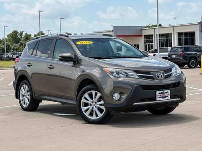 Used 2014 Toyota RAV4 Limited w/ Technology Package