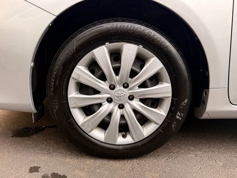 Used 2012 Toyota Corolla LE FWD image 8