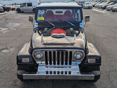 Used 2002 Jeep Wrangler Sahara AWD/4WD image 3