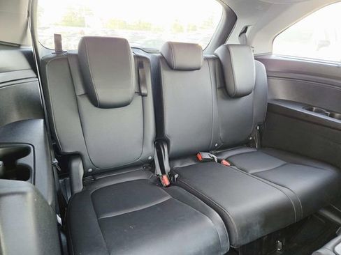 Used 2023 Honda Odyssey Touring image 14