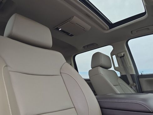 Used 2016 GMC Sierra 2500 SLT w/ Duramax Plus Package image 18