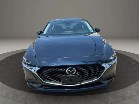 Used 2020 MAZDA MAZDA3 Sedan w/ Select Package FWD image 2
