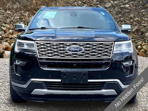 Used 2018 Ford Explorer Platinum AWD/4WD image 3