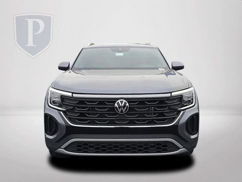 Used 2025 Volkswagen Atlas Cross Sport SE AWD/4WD image 12