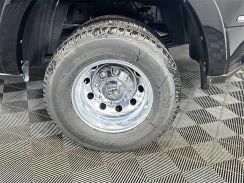 New 2026 RAM 3500 Longhorn w/ Towing Technology Group image 17