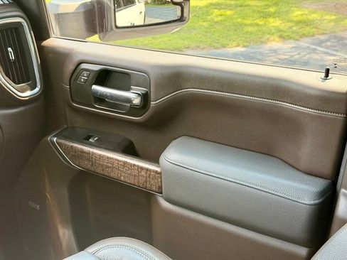 Used 2021 GMC Sierra 2500 Denali w/ Denali Ultimate Package AWD/4WD image 25