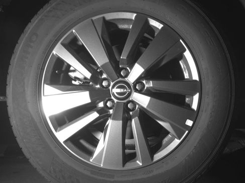 Used 2025 Nissan Pathfinder SV AWD/4WD image 12