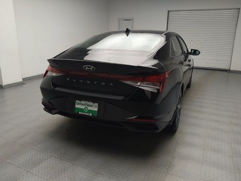 Used 2023 Hyundai Elantra SEL w/ Convenience Package FWD image 7