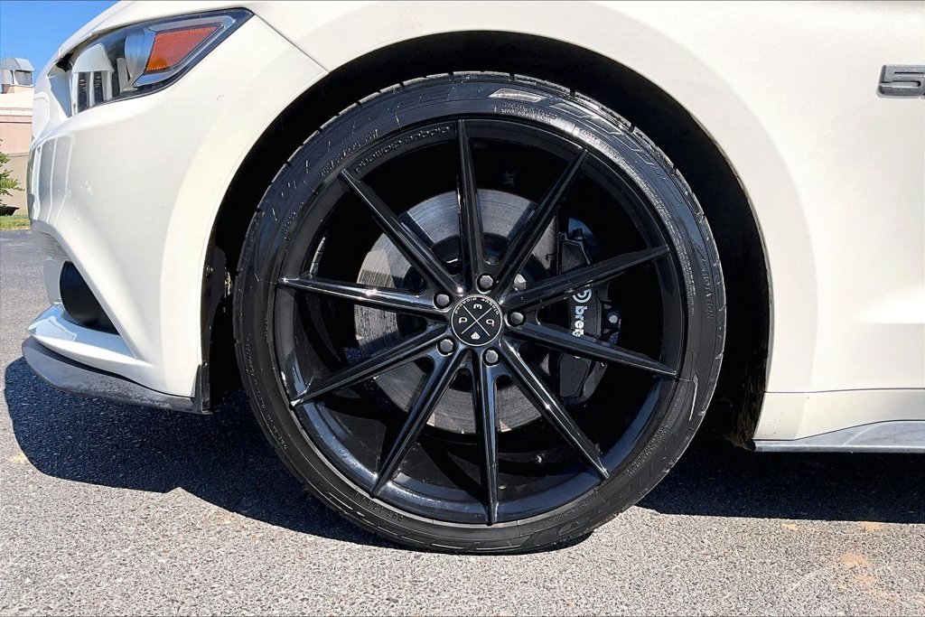 Used 2015 Ford Mustang 50 Years RWD image 35