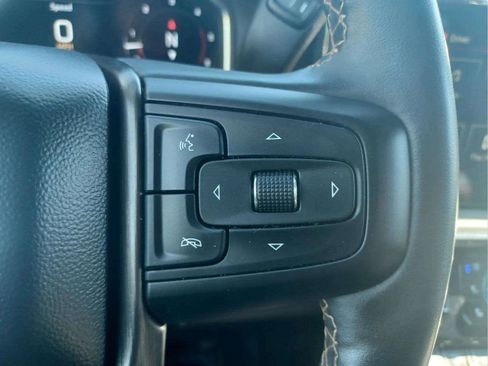 Used 2024 GMC Sierra 2500 4x4 Crew Cab AT4 w/ AT4 Premium Plus Package image 23