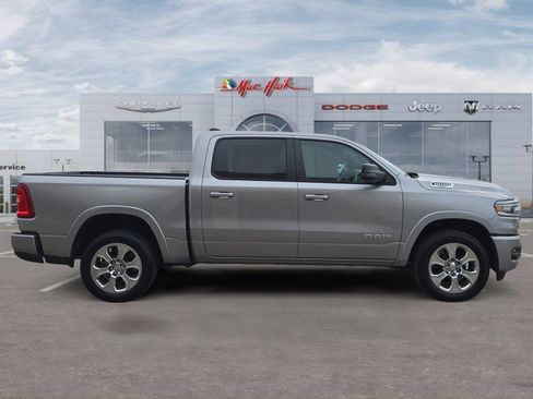 Used 2025 RAM 1500 Lone Star AWD/4WD image 6