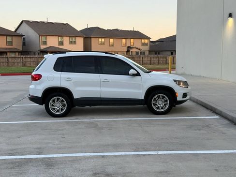 Used 2017 Volkswagen Tiguan Limited w/ Premium Package AWD/4WD image 8