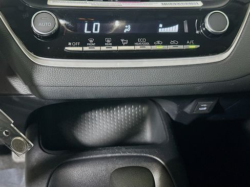 Used 2024 Toyota Corolla LE FWD image 22