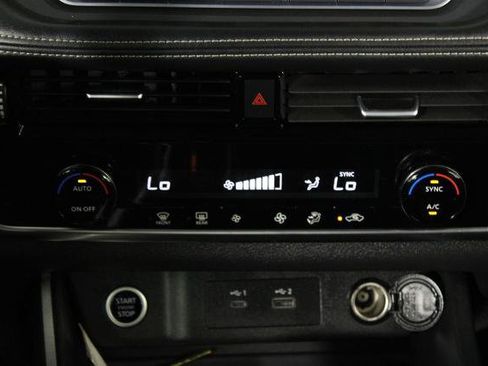 Certified 2022 Nissan Rogue SV FWD image 22