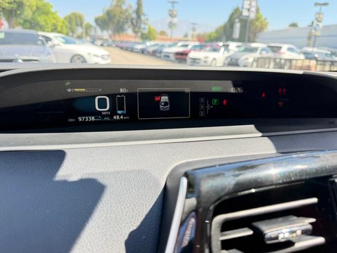 Used 2018 Toyota Prius Prime Plus FWD image 20