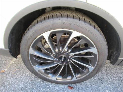 Used 2023 Lincoln Aviator Reserve w/ Equipment Group 201A image 5