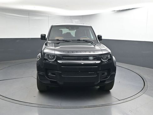 Used 2023 Land Rover Defender 110 X-Dynamic SE AWD/4WD image 28