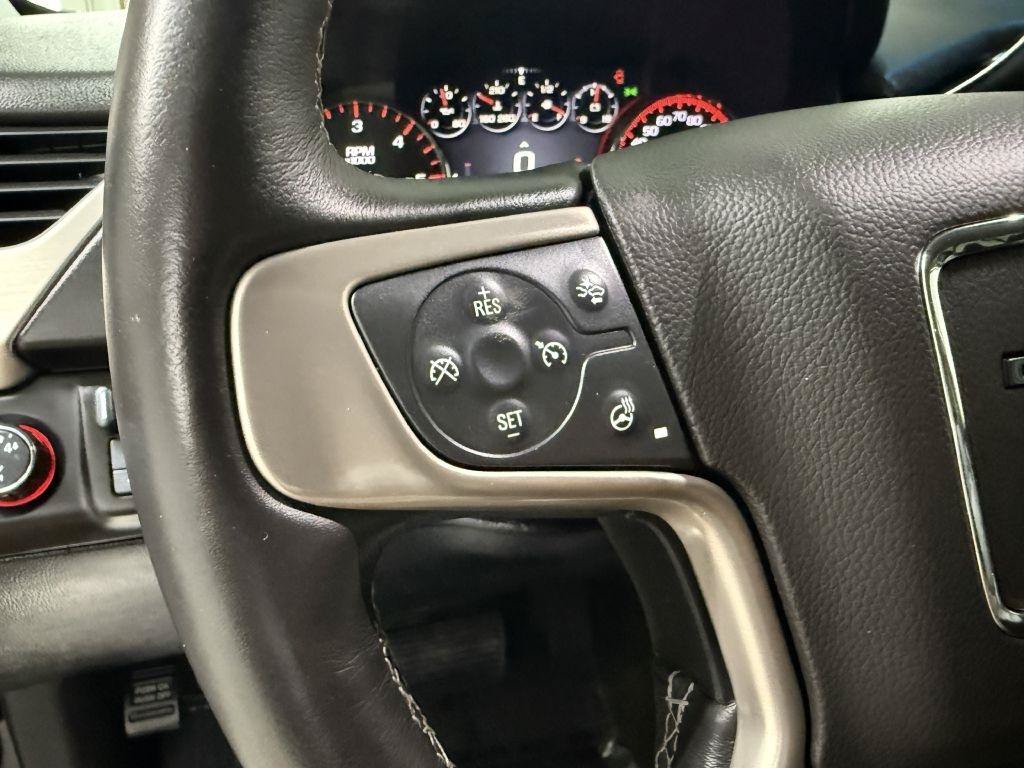 Used 2015 GMC Yukon XL Denali w/ Touring Package AWD/4WD image 23
