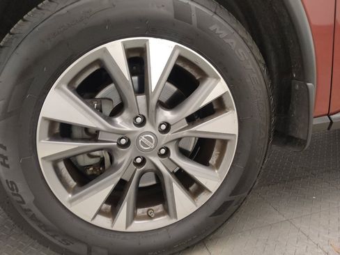 Used 2017 Nissan Murano S w/ Navigation Package image 31