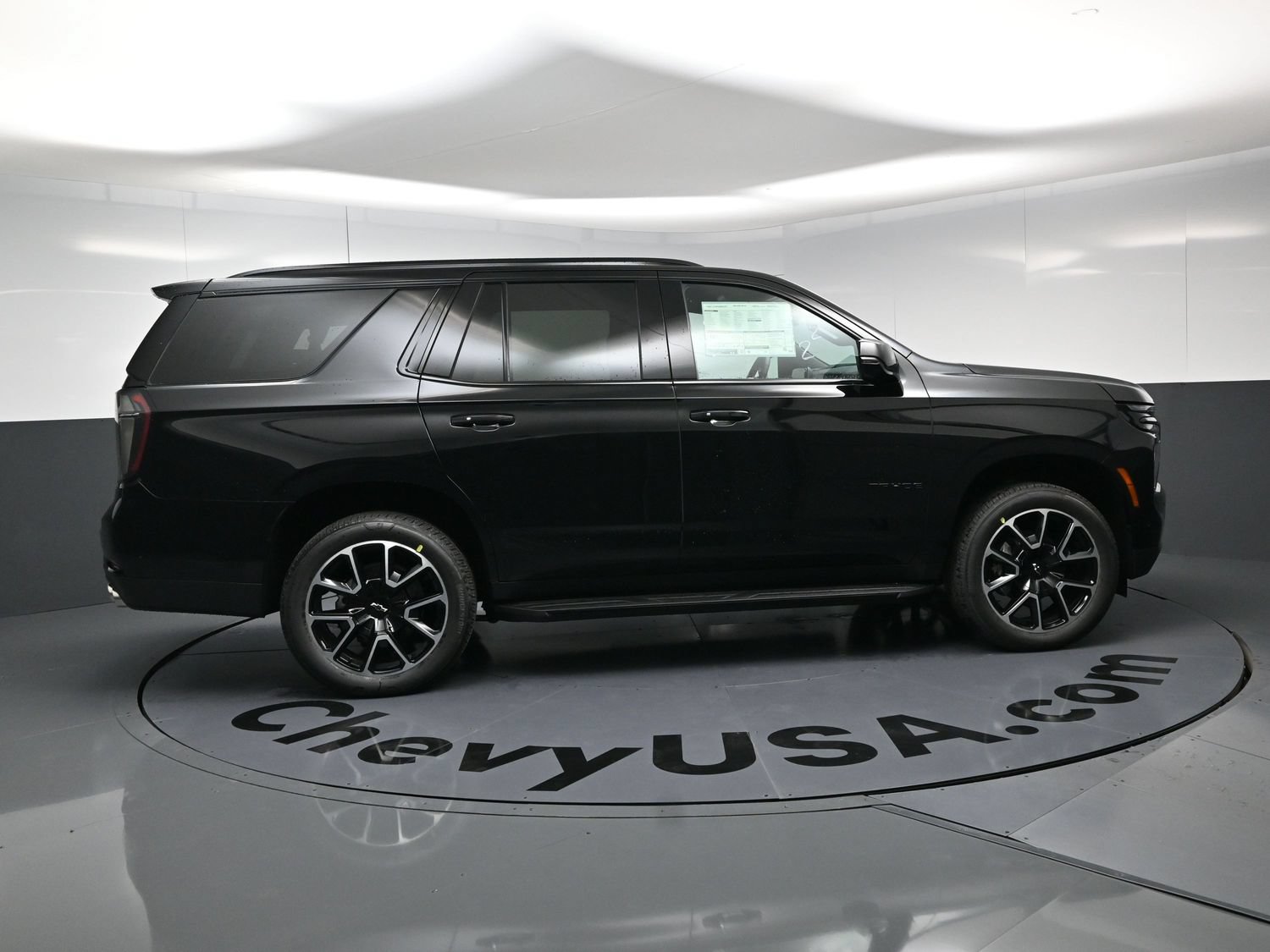 New 2026 Chevrolet Tahoe RST w/ RST Capability Package AWD/4WD image 10