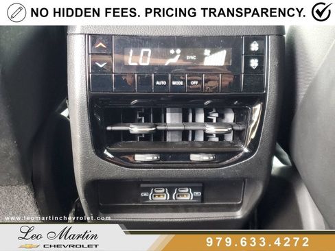 Used 2023 Jeep Grand Cherokee L Laredo RWD image 12