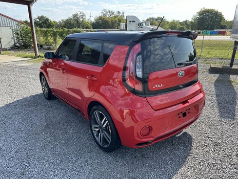 Used 2019 Kia Soul + image 7
