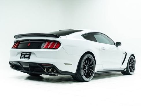 Used 2016 Ford Mustang Shelby GT350 w/ Technology Package RWD image 12