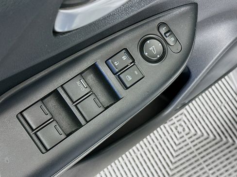 Used 2015 Honda Fit EX-L image 15