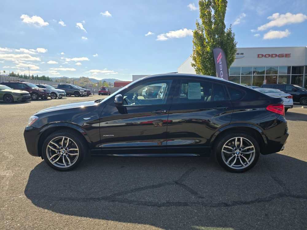 Used 2018 BMW X4 xDrive28i w/ Premium Package Enhanced AWD/4WD image 2