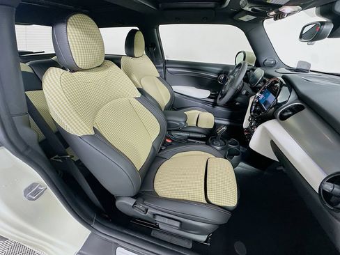Certified 2023 MINI Cooper S FWD image 28