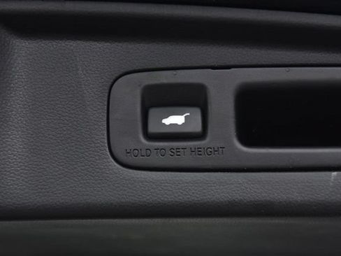 Used 2025 Honda CR-V EX-L image 29