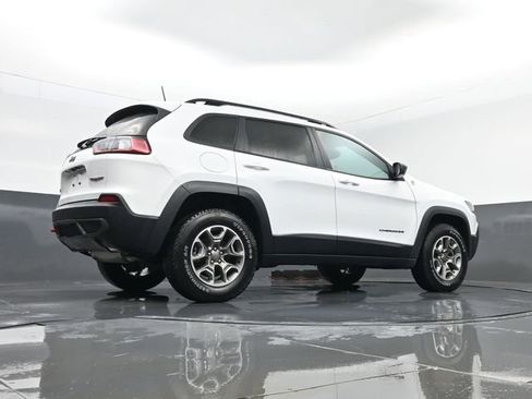 Used 2022 Jeep Cherokee Trailhawk w/ Premium Leather Package AWD/4WD image 26