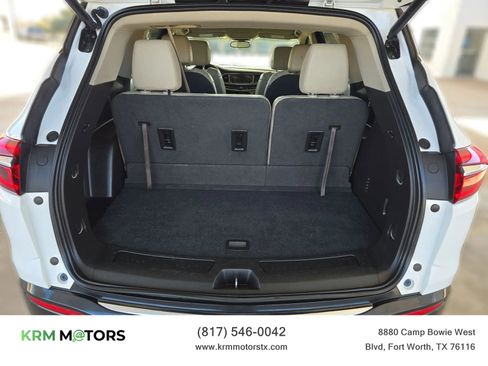 Used 2019 Buick Enclave Essence image 13