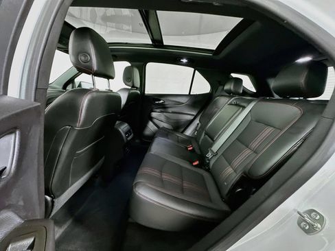 Used 2024 Chevrolet Equinox RS FWD image 17