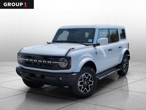 New 2026 Ford Bronco Outer Banks AWD/4WD image 1