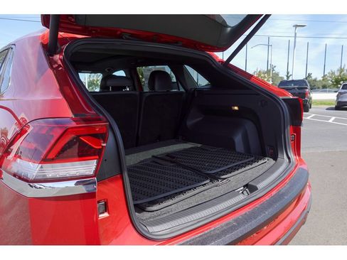 Used 2021 Volkswagen Atlas Cross Sport SEL FWD image 23