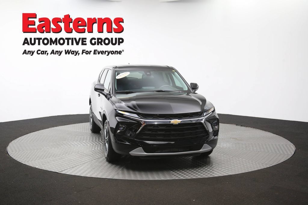 Used 2025 Chevrolet Blazer LT FWD image 53