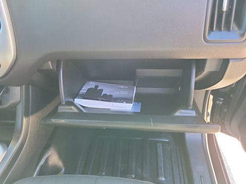 Used 2022 Chevrolet Colorado LT w/ Fleet Safety Package image 34