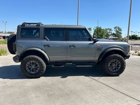 Used 2023 Ford Bronco Badlands AWD/4WD image 10
