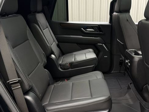 Used 2026 GMC Yukon Denali w/ Sun & Power Step Package AWD/4WD image 38