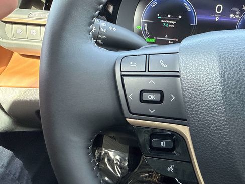 New 2026 Toyota Crown Signia image 20