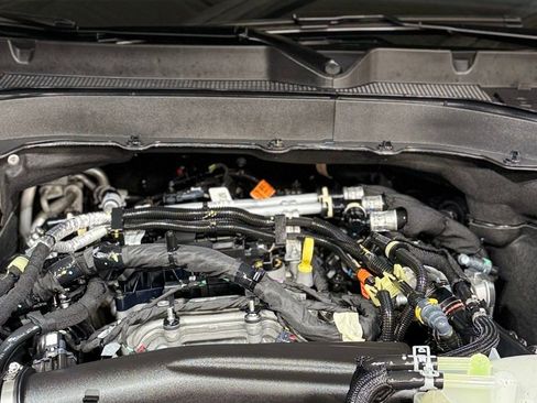 Used 2025 Ford Explorer Active w/ Active Comfort Package image 98