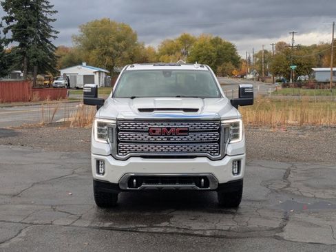 Used 2022 GMC Sierra 3500 Denali AWD/4WD image 2